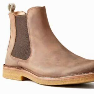 Bitflex Chelsea Boot NWT (in box) Dark Chestnut Nubuck size 43 (US 10)